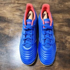 NWOT Adidas Predator 19.4 Mens Size 10.5 indoor athletic non marking court shoes